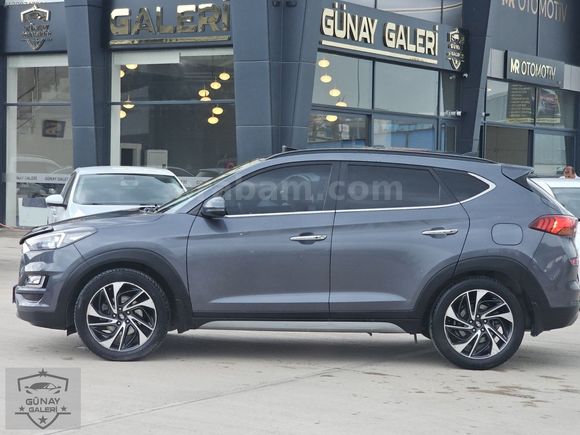 HATASIZ BOYASIZ HASAR KAYITSIZ 1.6 CRDİ TUCSON CAM GİBİ