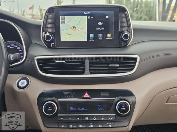 HATASIZ BOYASIZ HASAR KAYITSIZ 1.6 CRDİ TUCSON CAM GİBİ