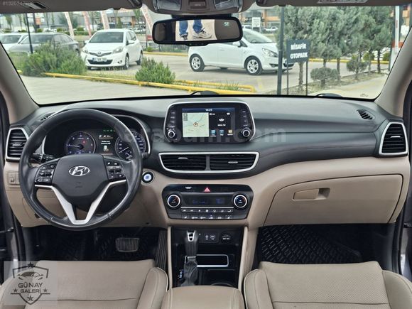 HATASIZ BOYASIZ HASAR KAYITSIZ 1.6 CRDİ TUCSON CAM GİBİ
