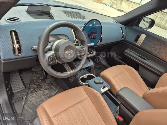 MG&SUZUKİ BAYİİ EKCANDA 2025 COUNTRYMAN-E 19'' jANT/TABA DÖŞEME.