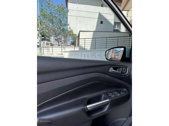 NR OTOMOTİVDEN BOYASIZ KAYITSIZ178BİNDE STLİNE KUGA
