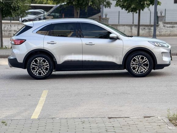 MRY AUTO dan Hatasız temizlikde Ford kuga