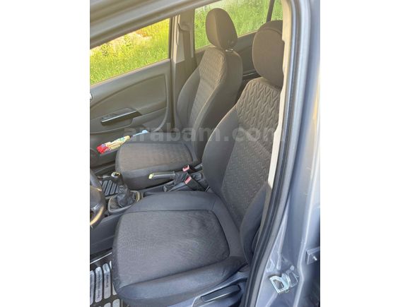 Sahibinden Opel Corsa 1.4 Twinport Active 2013 Model 