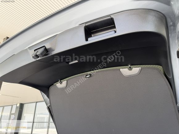 İBRAHİM GÜNEŞ AUTO'DAN / FORD /KUGA / KIŞ PAKETLİ/ '6.001' KM'DE