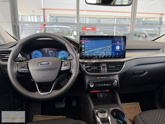 İBRAHİM GÜNEŞ AUTO'DAN / FORD /KUGA / KIŞ PAKETLİ/ '6.001' KM'DE
