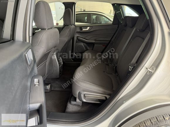 İBRAHİM GÜNEŞ AUTO'DAN / FORD /KUGA / KIŞ PAKETLİ/ '6.001' KM'DE