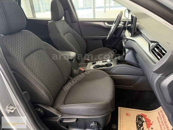 İBRAHİM GÜNEŞ AUTO'DAN / FORD /KUGA / KIŞ PAKETLİ/ '6.001' KM'DE