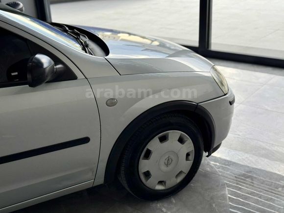 LUSSO'DAN 2005 OPEL CORSA 246.XXX KM