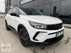 SARIBAŞLAR OTOMOTİV'DEN OPEL GRANDLAND ÇİFT RENK