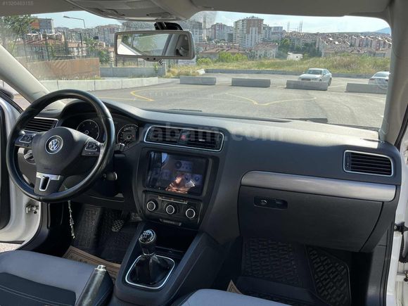 2014 MODEL VW JETTA 1.6TDİ COMFORTLİNE CAM GİBİ 190'BİNDE
