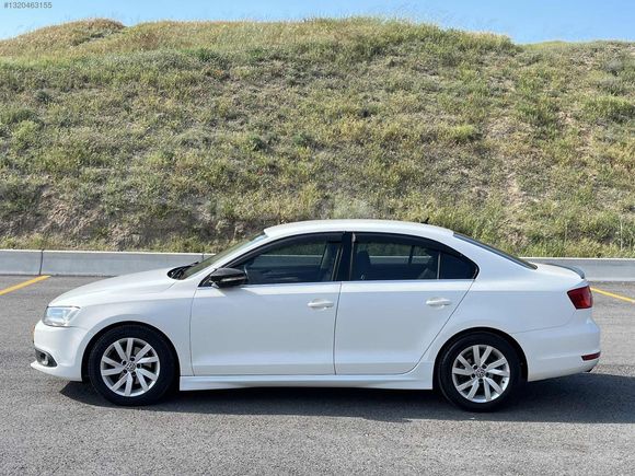 2014 MODEL VW JETTA 1.6TDİ COMFORTLİNE CAM GİBİ 190'BİNDE