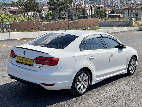 2014 MODEL VW JETTA 1.6TDİ COMFORTLİNE CAM GİBİ 190'BİNDE