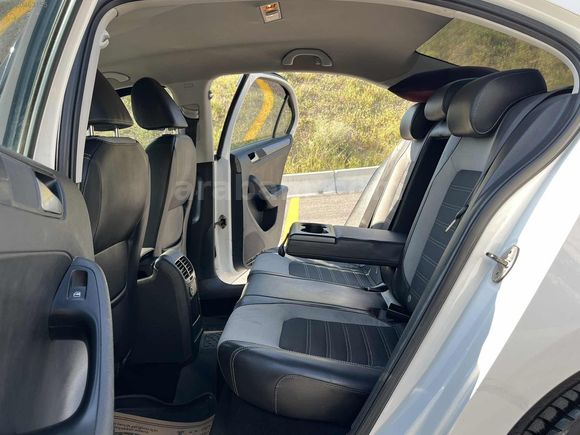 2014 MODEL VW JETTA 1.6TDİ COMFORTLİNE CAM GİBİ 190'BİNDE