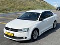 2014 MODEL VW JETTA 1.6TDİ COMFORTLİNE CAM GİBİ 190'BİNDE
