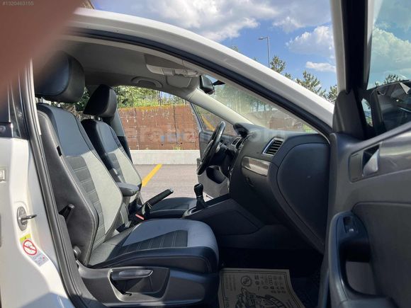2014 MODEL VW JETTA 1.6TDİ COMFORTLİNE CAM GİBİ 190'BİNDE