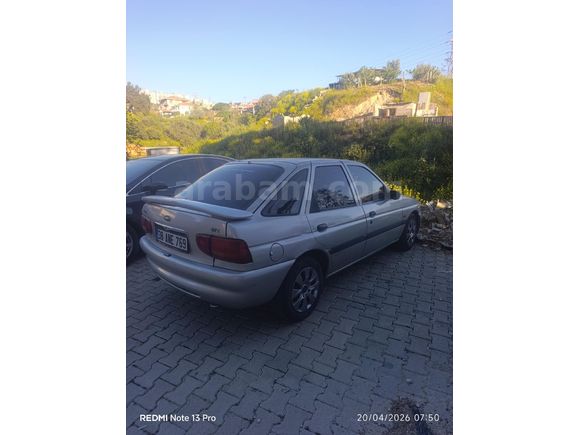 Sahibinden Ford Escort hidrolik direksiyon lastiker yeni muayne yeni 1.6 zteck motor