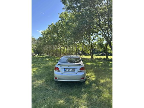 Sahibinden Hyundai Accent Blue 1.6 CRDI Mode Plus 2014 Model 