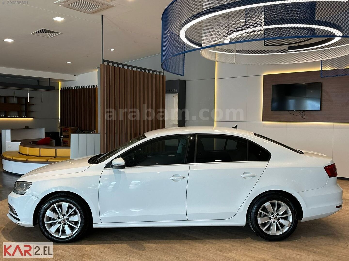 Galeriden Volkswagen Jetta 1.6 TDi Comfortline 2015 Model İstanbul 213.500 km Beyaz 7