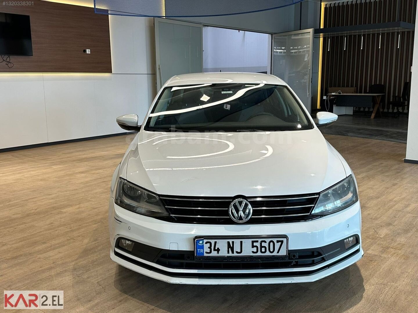 Galeriden Volkswagen Jetta 1.6 TDi Comfortline 2015 Model İstanbul 213.500 km Beyaz 2