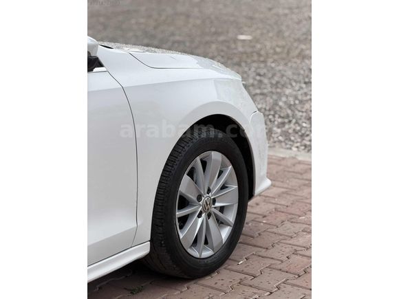 HATASIZ 2015 MODEL JETTA İÇİ BEJ