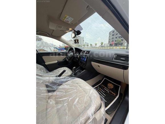 HATASIZ 2015 MODEL JETTA İÇİ BEJ