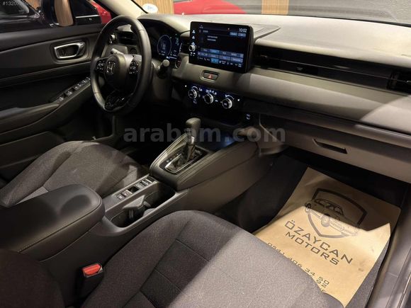 2024 MODEL 34 BİN KM HYBRİD ELEGANCE PAKET AZ HASARLI ARAÇ