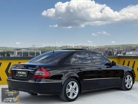 ERDEM'DEN 2007 MAKYAJLI MERCEDES