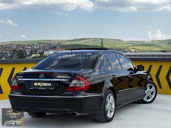 ERDEM'DEN 2007 MAKYAJLI MERCEDES