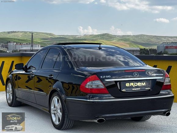 ERDEM'DEN 2007 MAKYAJLI MERCEDES