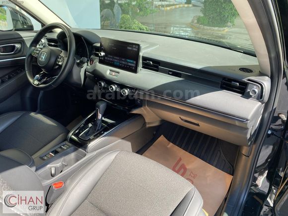 RENEW CİHAN PLAZA HONDA H-RV 1.5 e-HEV ADVANCE HATASIZ