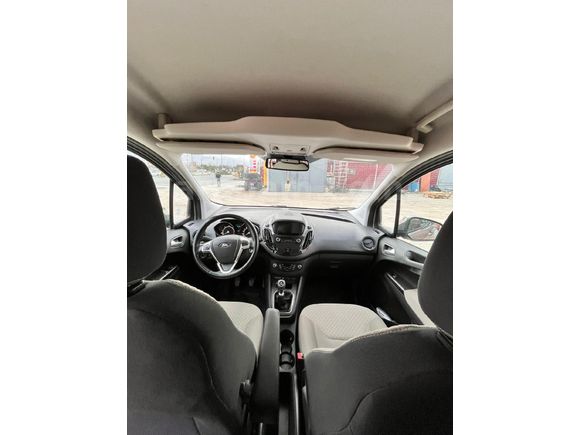 Sahibinden Ford Tourneo Courier 1.5 TDCi Titanium Plus 2021 Model