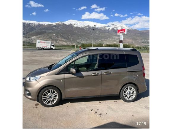 Sahibinden Ford Tourneo Courier 1.5 TDCi Titanium Plus 2021 Model