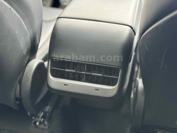 Sahibinden Tesla Model Y Long Range AWD 2023 Model 