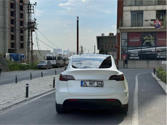 Sahibinden Tesla Model Y Long Range AWD 2023 Model 