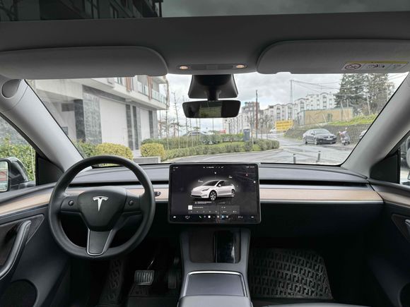 Sahibinden Tesla Model Y Long Range AWD 2023 Model 