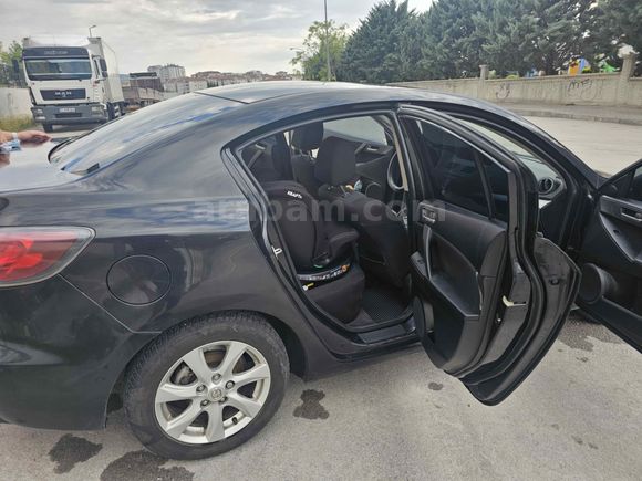 Sahibinden Mazda 3 1.6 Touring 2011 Model 