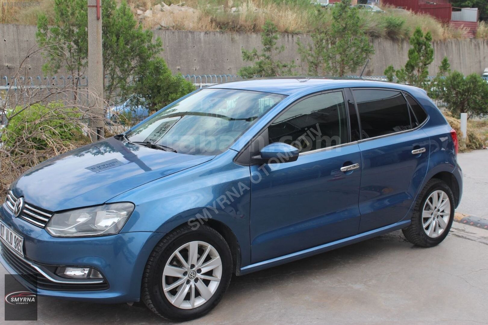 Galeriden Volkswagen Polo 1.2 TSi Comfortline 2017 Model İzmir 115.000 km Mavi 4