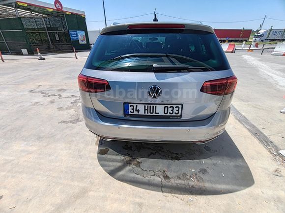 Sahibinden Volkswagen Passat Variant 1.5 TSI Elegance 2023 Model
