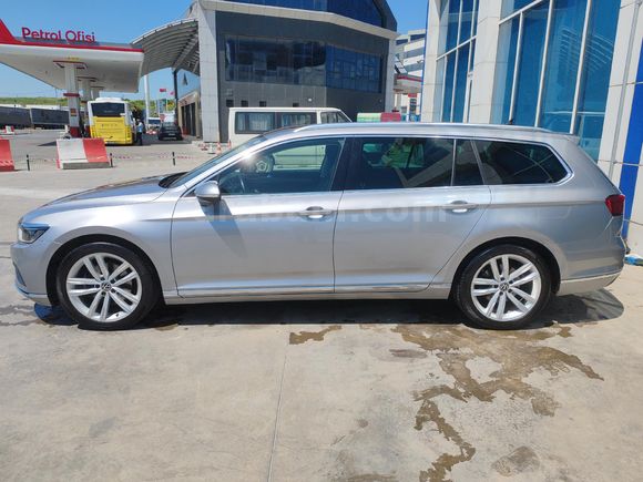 Sahibinden Volkswagen Passat Variant 1.5 TSI Elegance 2023 Model