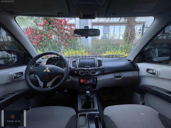 YILDIZ'DAN 2011 MITSUBISHI L200 INVITE 4x2 TEMİZ BAKIMLI