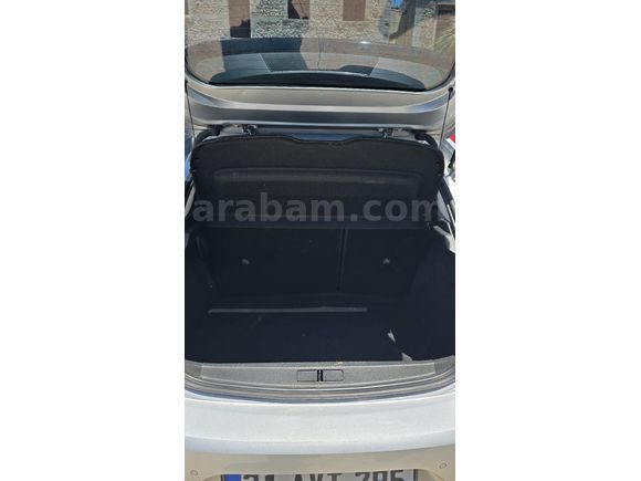 Sahibinden Opel Corsa 1.2 T Edition 2023 Model
