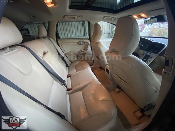 VOLVO XC60 2.0 D D4 ADVANCE