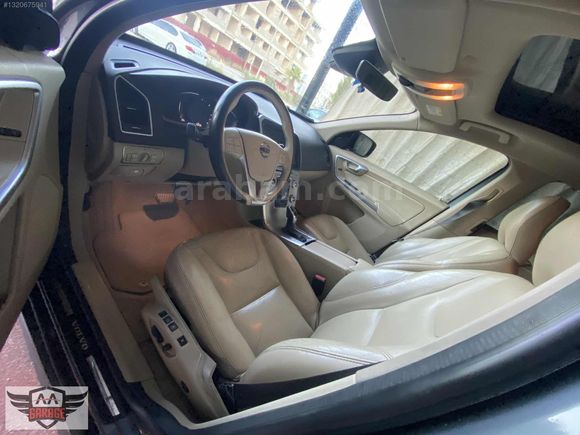 VOLVO XC60 2.0 D D4 ADVANCE