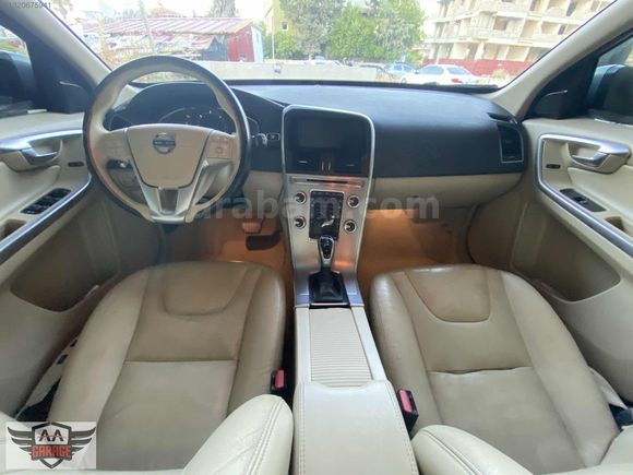 VOLVO XC60 2.0 D D4 ADVANCE
