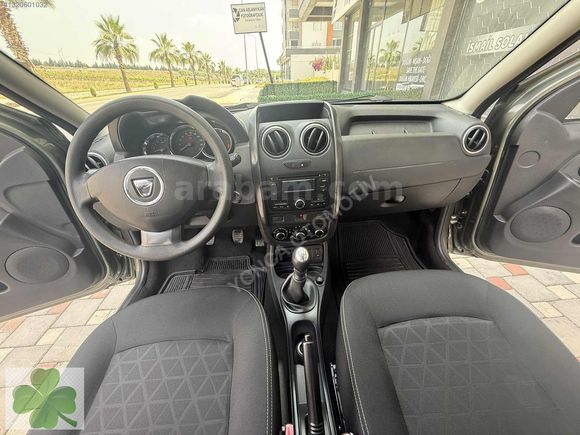 MAKYAJLI KASA DUSTER 4x2 1.5 DİZEL 110 BEYGİR 6 İLERİ LAUREATE