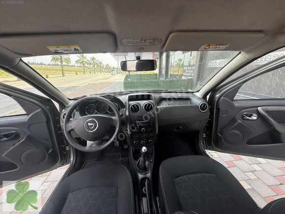 MAKYAJLI KASA DUSTER 4x2 1.5 DİZEL 110 BEYGİR 6 İLERİ LAUREATE