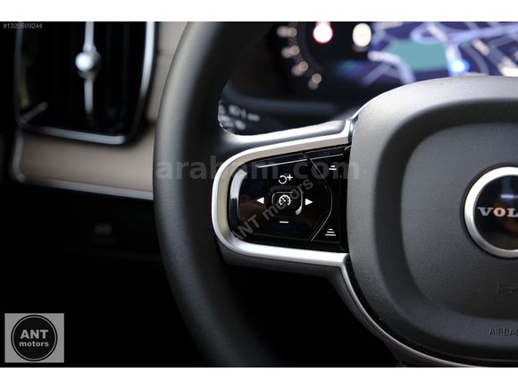 HATASIZ BAYİ 2025 VOLVO XC90 2.0 B5 PLUS BRIGHT+22 JANT+MASAJ FL