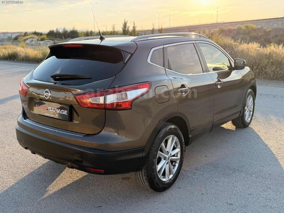 2015 / NİSSAN / Qashqai / 1.6 DCİ / SKY PACK / CAM TAVAN