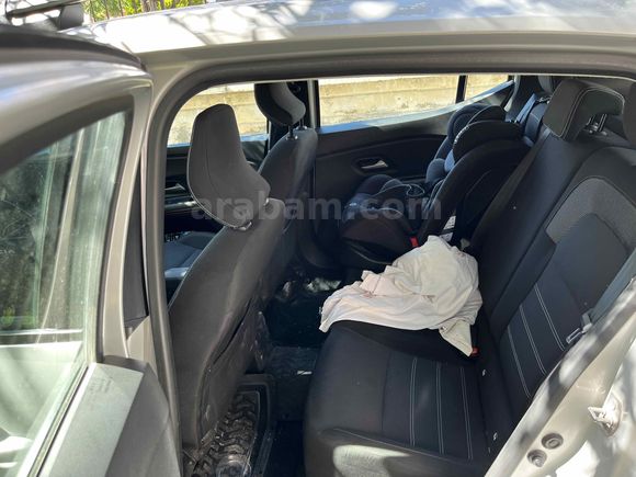 Sahibinden Dacia Sandero Stepway 1.0 Tce Expression 2023 Model Aydın 86.200 km Gri