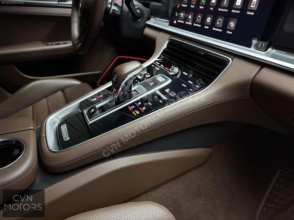 CVN'DEN PORSCHE PANAMERA 4 PLATİNİUM EDİTİON BAYİ HATASIZ